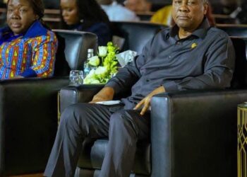Mahama Hails Trade Minister’s Industry Push 5 H.E President John Dramani Mahama and the Minister for Trade , Agribusiness and Industry, Hon.Elizabeth Ofosu-Adjare
