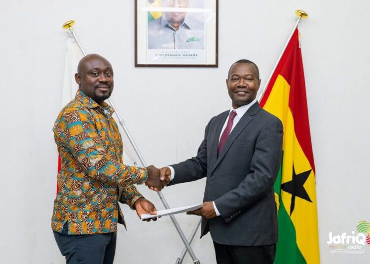 The Ambassador of Ghana-Japan Received the Delegation of the Japan- Ghana Exporters Association to Address Concerns Surrounding Ghana's Vehicle Conformity Requirements