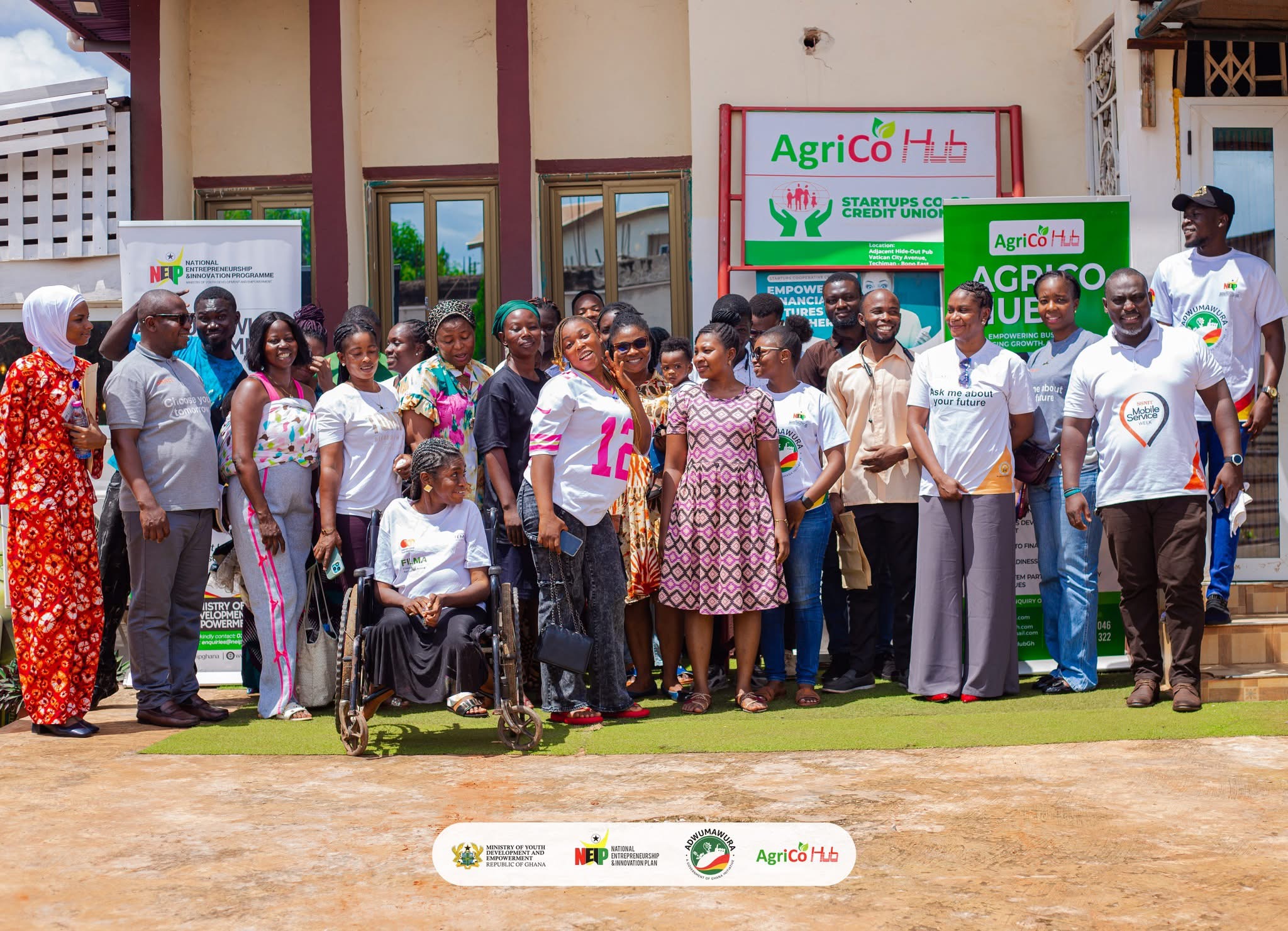 Participants in a Group Picture After the Adwumawura Programme