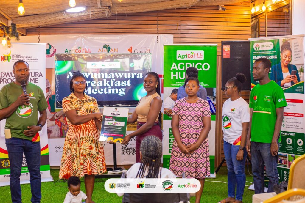 Adwumawura Links Entrepreneurs to Business Regulators 3 IMG 6111
