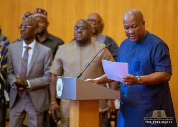 President Mahama Addressing the People and the Traditional Council of Dagbon Delegation at the Jubilee House in Accra