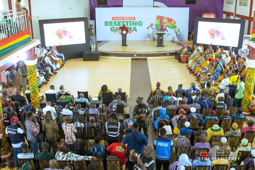 Bawah Mogtari Backs Mahama's Resetting Ghana, Admits Work Remains 4 Mahama @Ahafo Resetting Ghana Tour 1