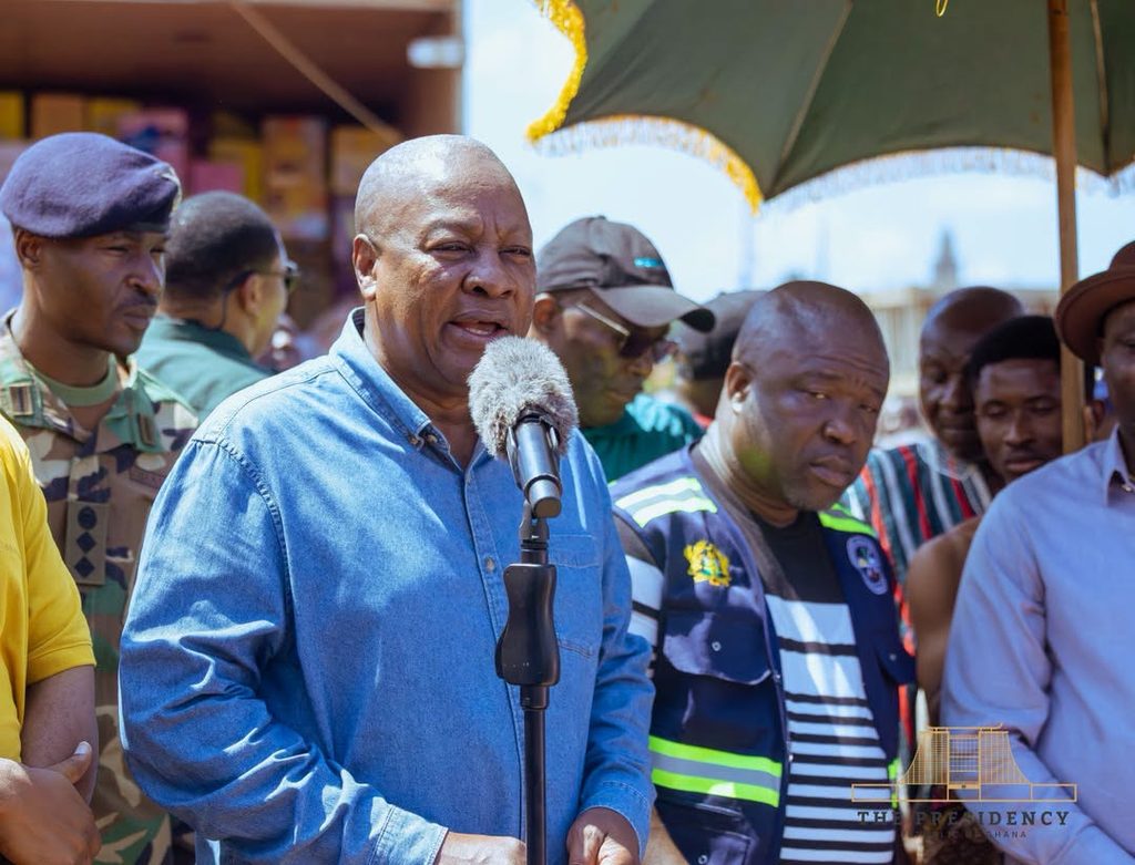 Climate Change Behind Hohoe Floods, Mahama Says as Weather Turns Unpredictable 2 President John Dramani Mahama sympathises with chiefs and residents affected by flooding during his tour of Hohoe in the Volta Region