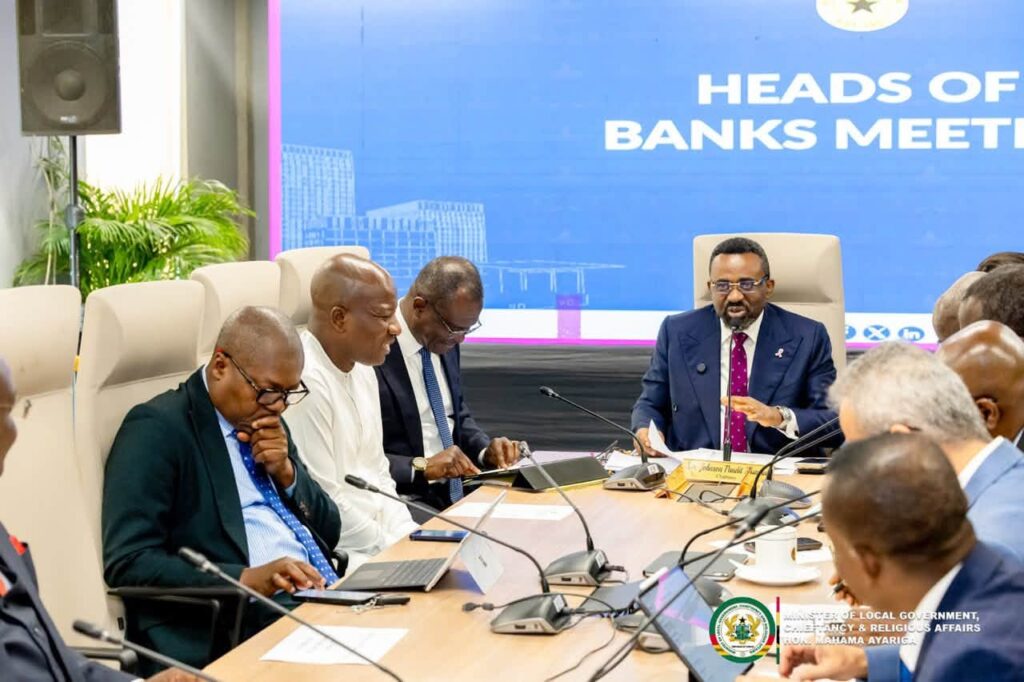 Mahama Ayariga Wants Banks to Adopt and Beautify Streets 4 Local Government Minister Mahama Ayariga addresses heads of banks at Bank Square, outlining his proposal for banks to adopt, rename and maintain public streets. (Photo: Ministry of Local Government, Chieftaincy and Religious Affairs)