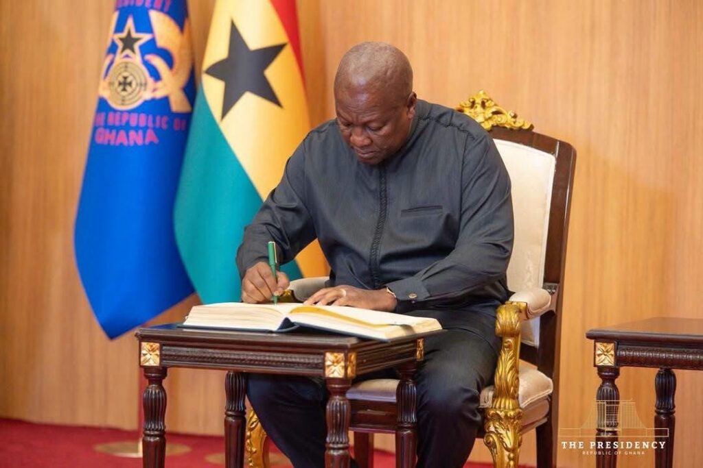 Mahama Swears Two New EC Deputy Commissioners 4