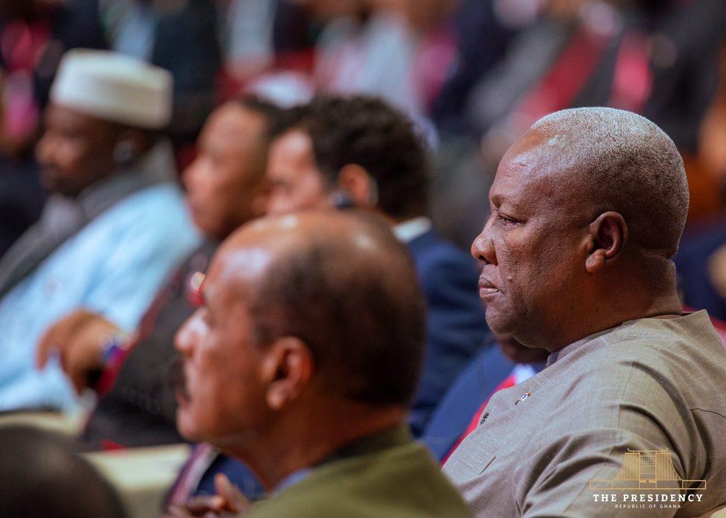 Mahama Encourages Putin to Resume Ukraine Peace Talks 4 Mahama with Putin 4