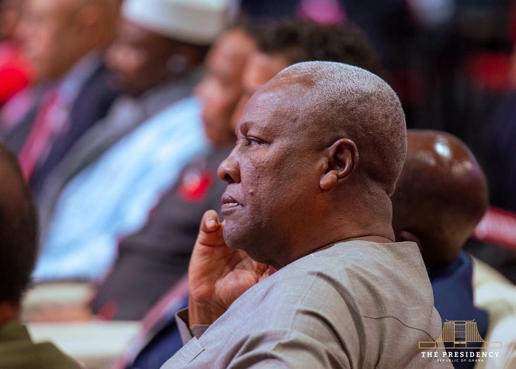 Mahama Encourages Putin to Resume Ukraine Peace Talks 2 Mahama with Putin 5