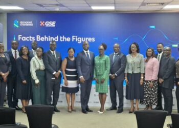 Standard Chartered Ghana Delivers GH¢673 Million Dividend to Shareholders 3 Stanchard Chartered 918x424 1