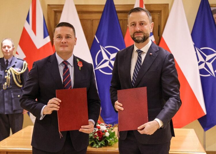 Defence Secretary Wes Streeting and his counterpart Władysław Kosiniak-Kamysz