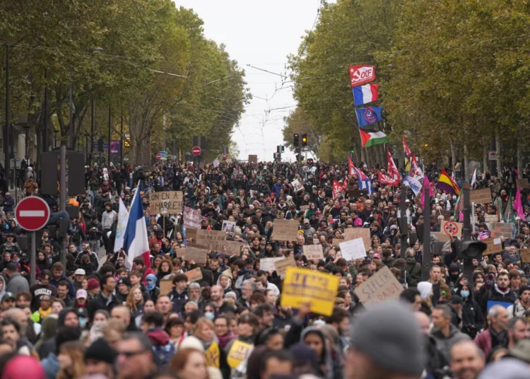 France Protests Persist As Students Demand Education Reforms 1 download 68