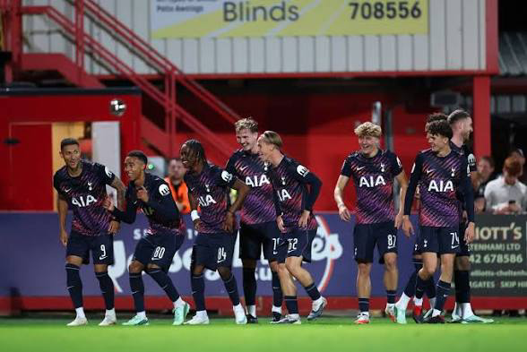 Cheltenham Boss Hails "Immaculate" Richarlison Attitude For Spurs U-21 3 image 196