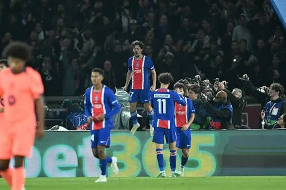 PSG Halt Barcelona's Winning Run in Six-Goal Thriller 4 image 309