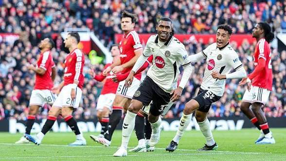 Carrick Says United’s Struggles “Hurt an Awful Lot” 2 image 396