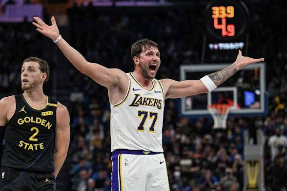 Warriors Mount Historic Comeback to Beat Lakers in NBA Cup 4 image 552