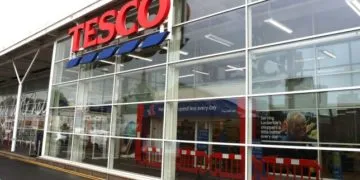 Supermarket giant, Tesco creates 16000 permanent jobs. Image credit: metro.co.uk