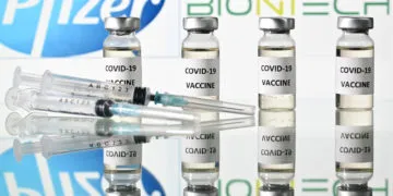 UK approves Pfizer-BioNTech vaccine for use