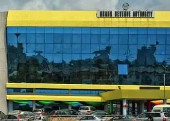 GRA Collects GH₵153 Billion, Exceeding 2024 Target by GH₵7.5 Billion 3 GRA Collects GH₵153 Billion, Exceeding 2024 Target by GH₵7.5 Billion