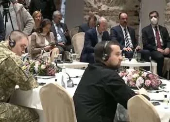 Abramovich Spotted in Istanbul Peace Talks 4 Roman Abramovich is seen sitting at a table alongside Ibrahim Kalin - a spokesman for President Recep Tayyip Erdogan