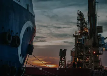 SG Oil Rig4